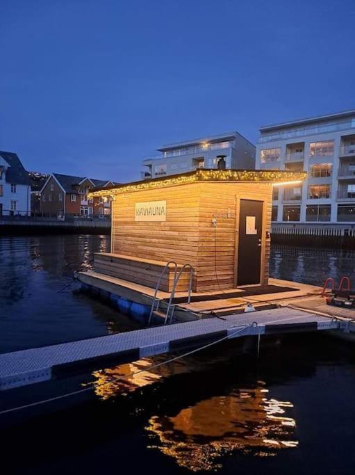Charming House In Ulsteinvik With Free Parking Villa Kültér fotó